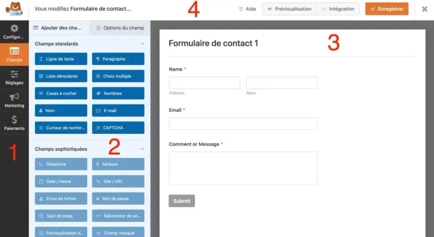 Interface de création d'un formulaire de réservation avec des champs standards et sophistiqués.