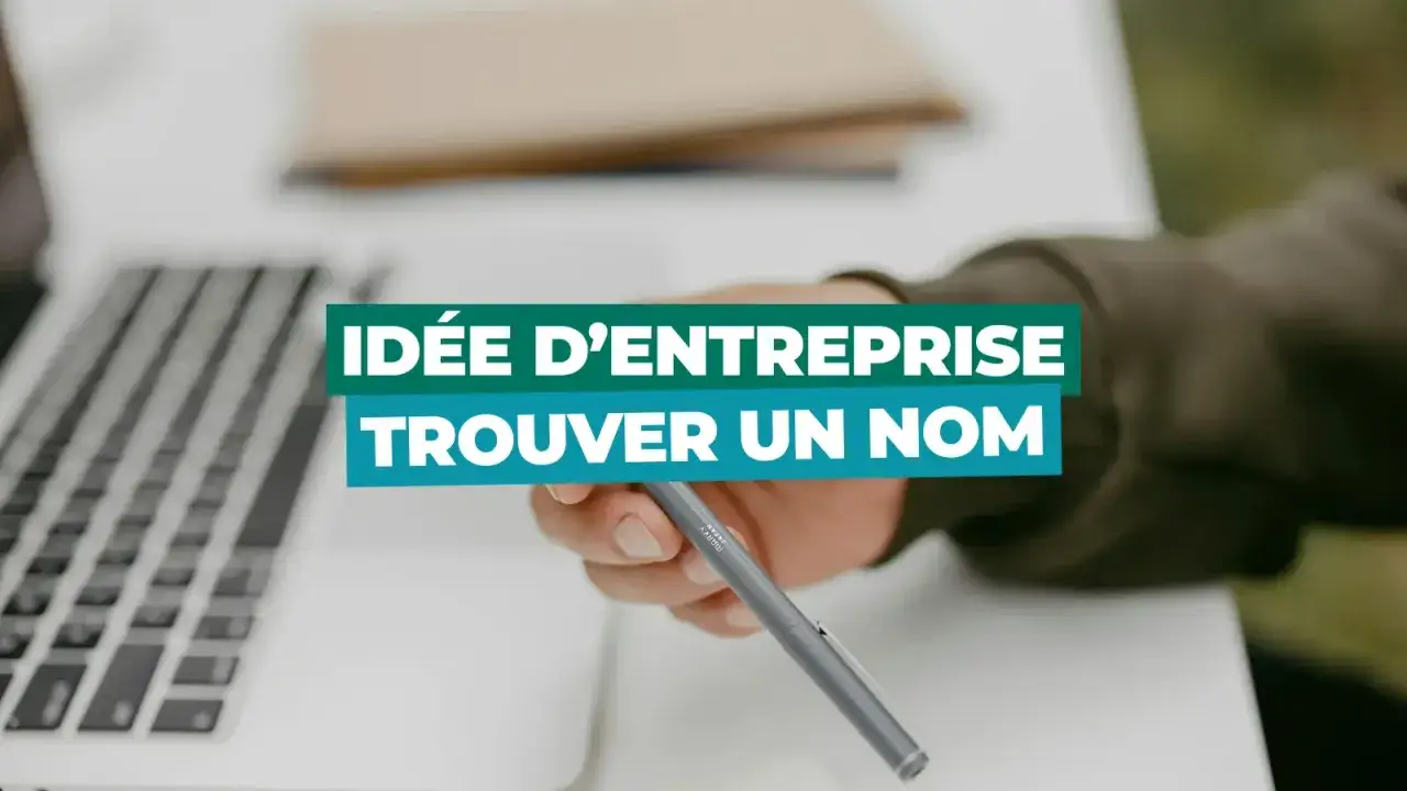 Main d'un entrepreneur tenant un stylo, devant un ordinateur portable. Le texte superposé dit